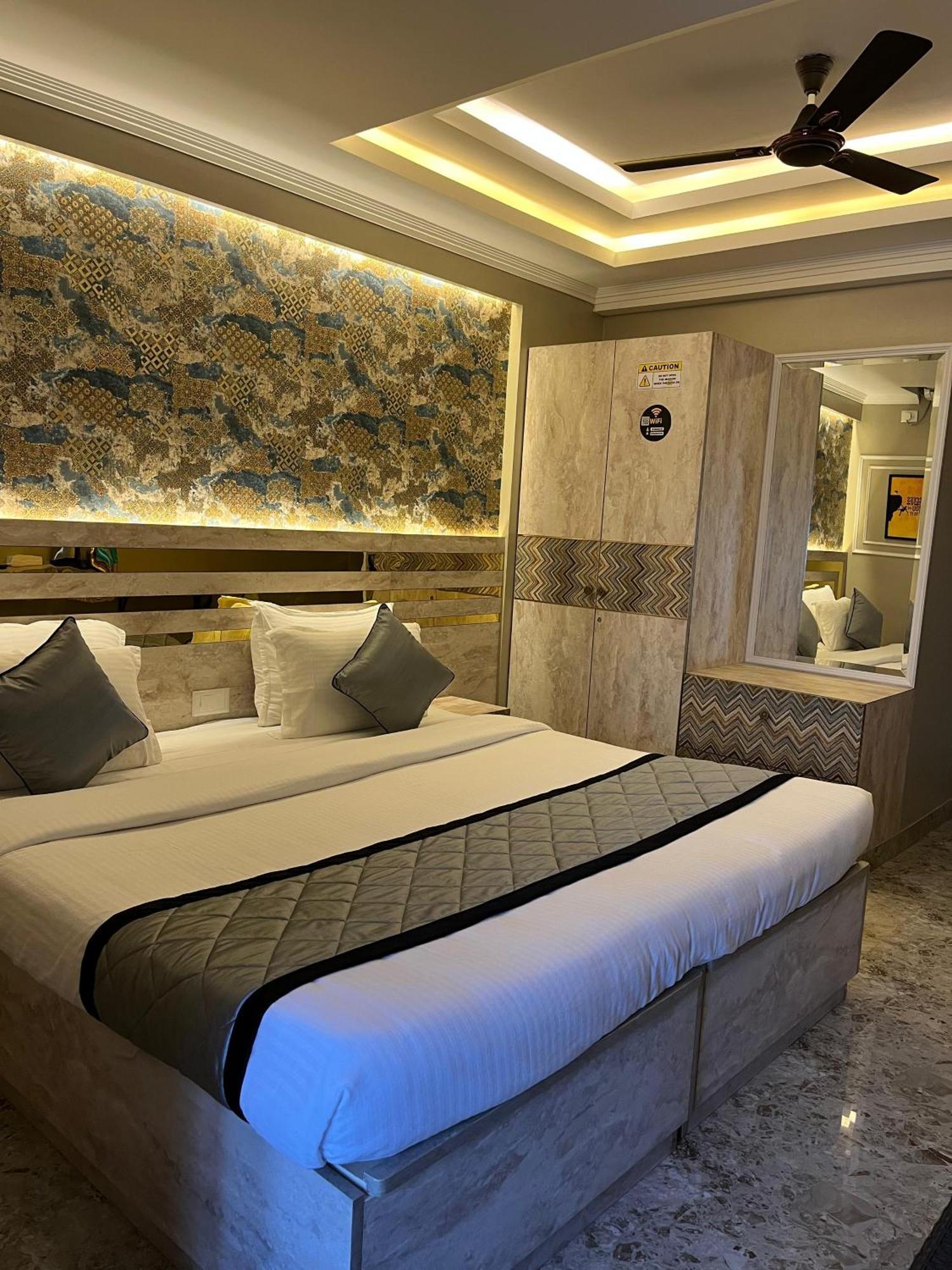 Hotel Lg Suites Бангалор Экстерьер фото